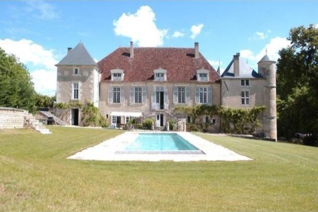10 bedroom Castle For Sale: 89800.. - 2