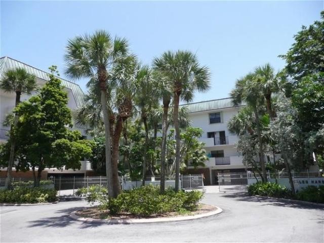 2 bedroom Flat For Sale: 6901 EDGEWATER.. - 2