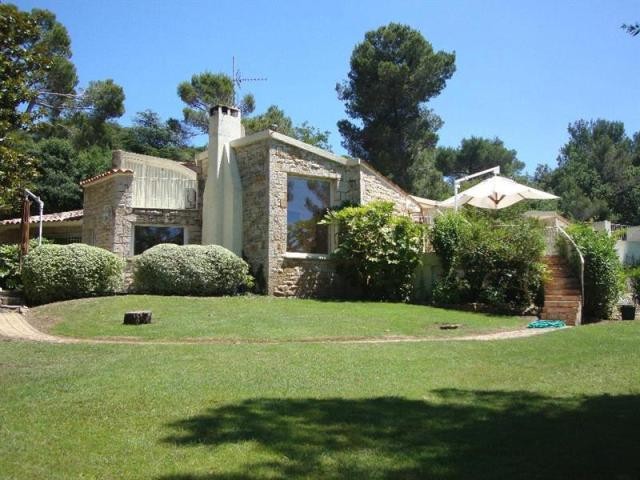 5 bedroom House For Sale: 33000 BORDEAUX - 2