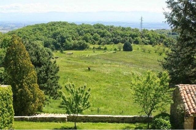 8 bedroom House For Sale: 07300 TOURNON.. - 2