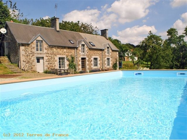 Stunning House With Pool Out Buildings..