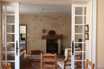 Large Town House Comprising 7 Bedrooms.. - 2