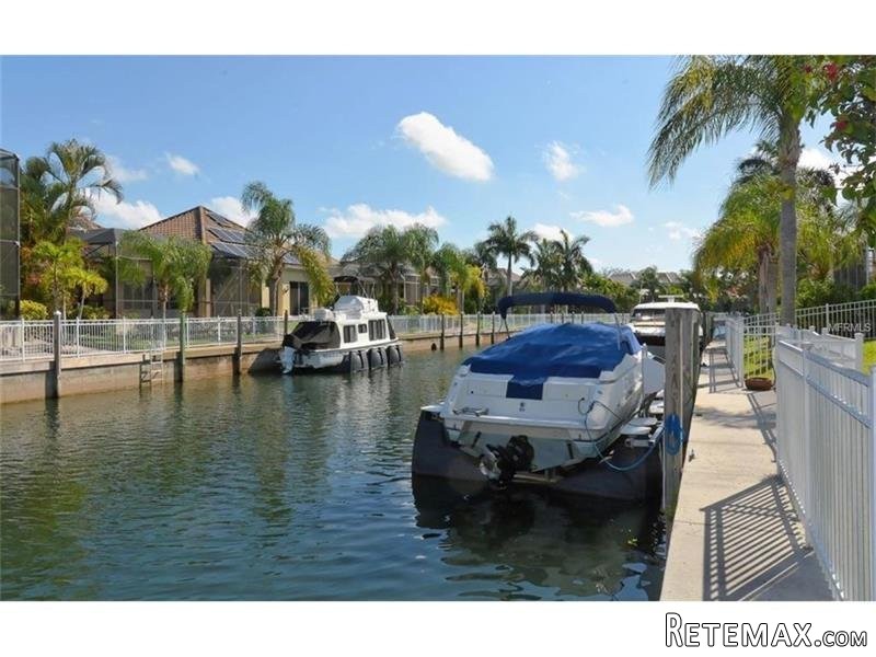 3 bedroom House For Sale: 4727 Pinnacle.. - 2