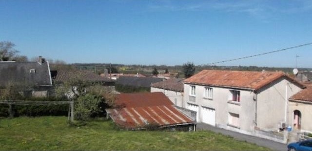 Lovely Detached Cottage - 2