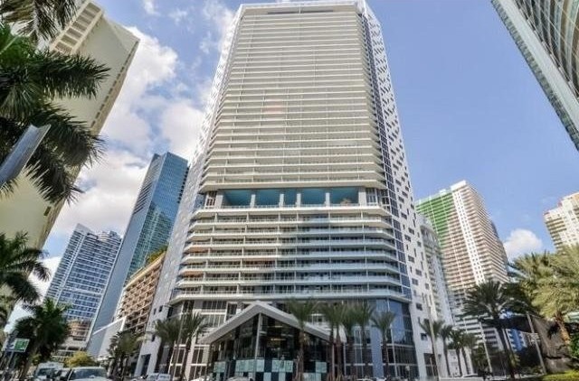 2 bedroom Flat For Sale: 1300 Brickell..