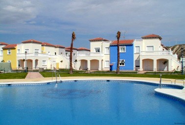 2 bedroom ground floor apartment with.. - 2