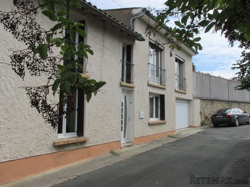 Large Town House With Garden And..