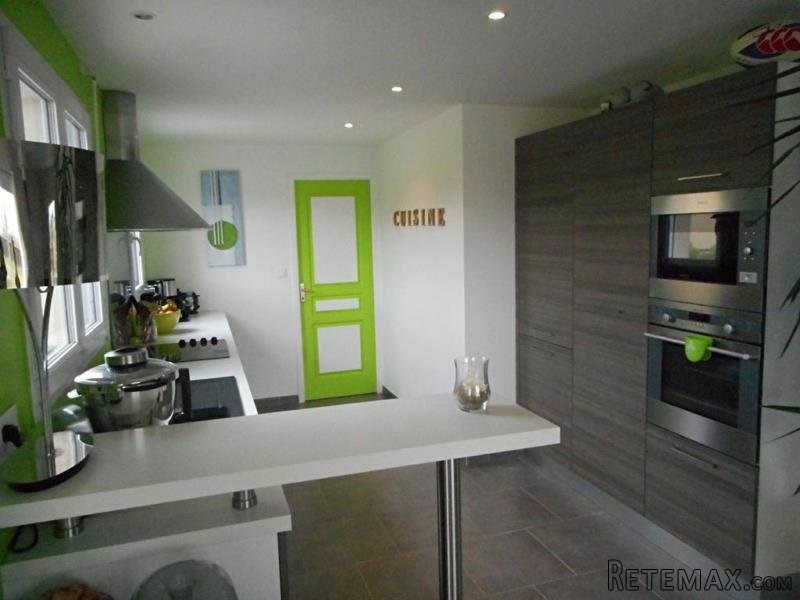 Well Renovated Single Story Villa With.. - 2