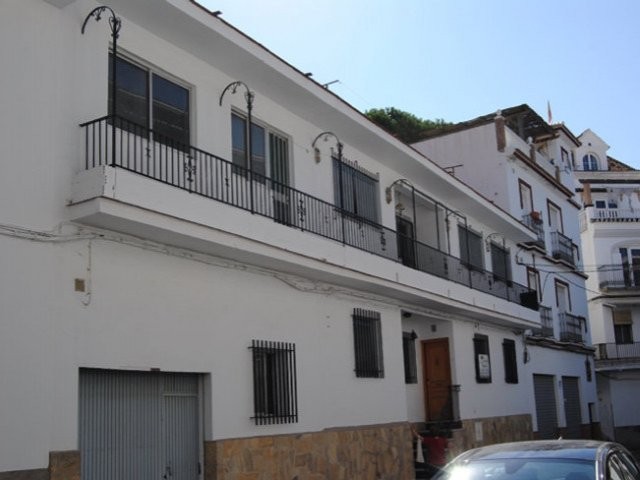 Town House for Sale in Competa, Competa..
