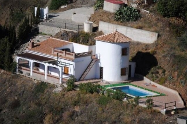 Villa for Sale in Competa, Competa..