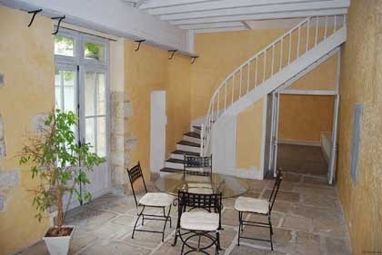 WOW - Amazing six bedroom property next.. - 2