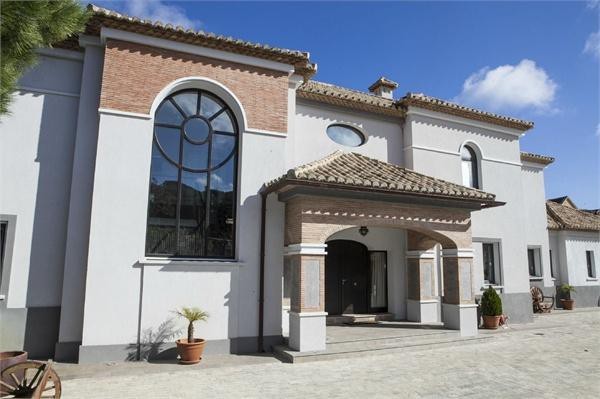 7 bedroom Detached Villa For Sale:.. - 2