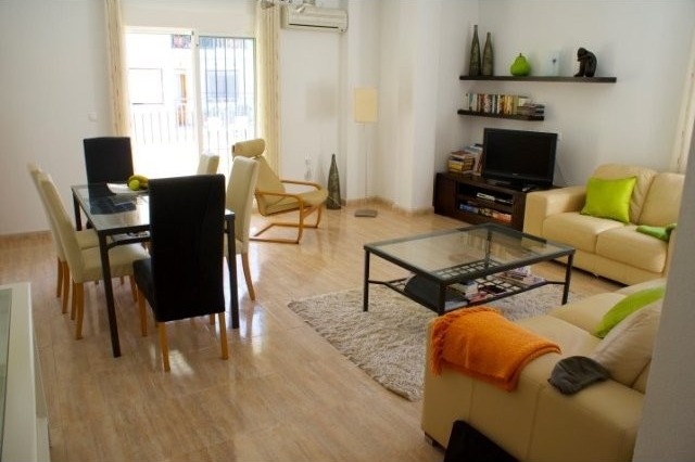 3 bedroom, 2 bathroom Apartment 98m2 - 2