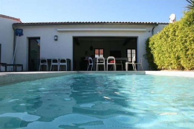 4 bedroom Villa For Sale: 17580.. - 2