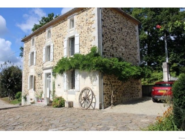 Maison de maitre , 4 bedrooms, barns..