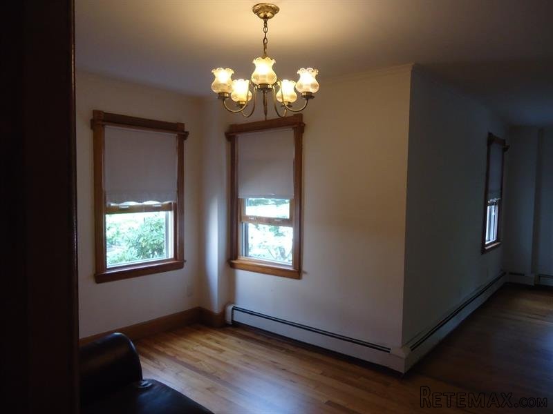 5 bedroom Flat For Sale: 16 Taxter Road.. - 2