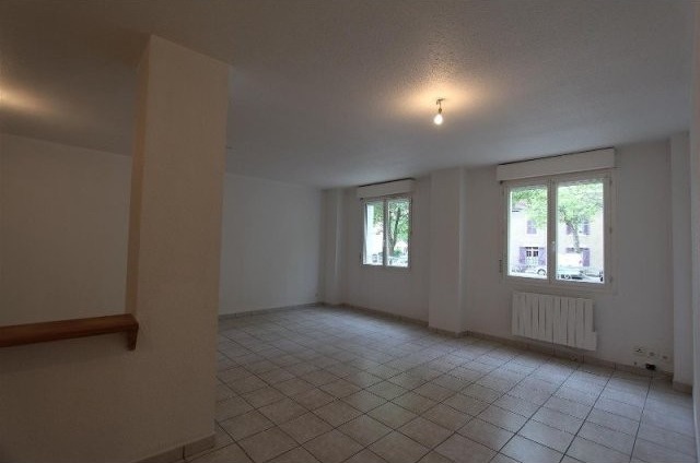 L28001 - Residential For Sale - Stone.. - 2