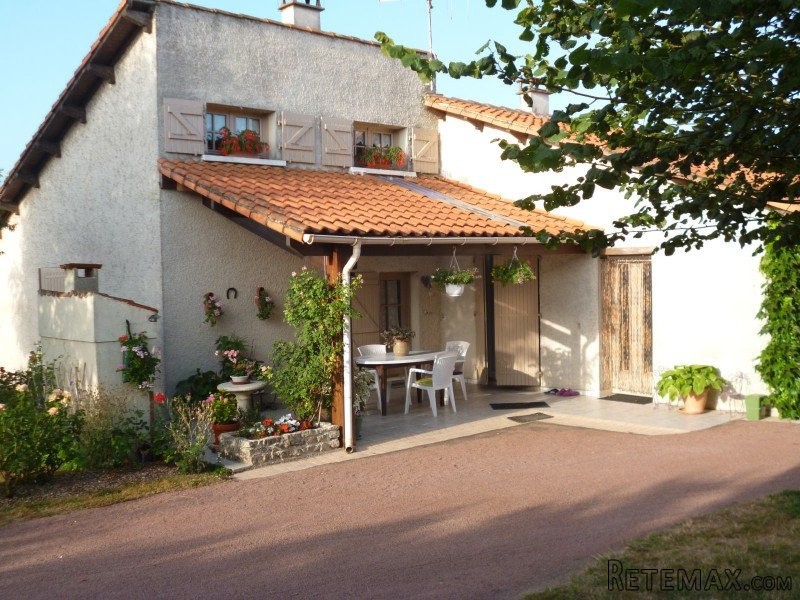 Stone House For Sale St Jean D Angely - 2