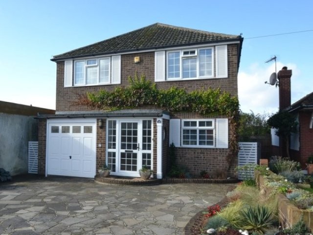 5 bedroom house in Minster On Sea.. - 2