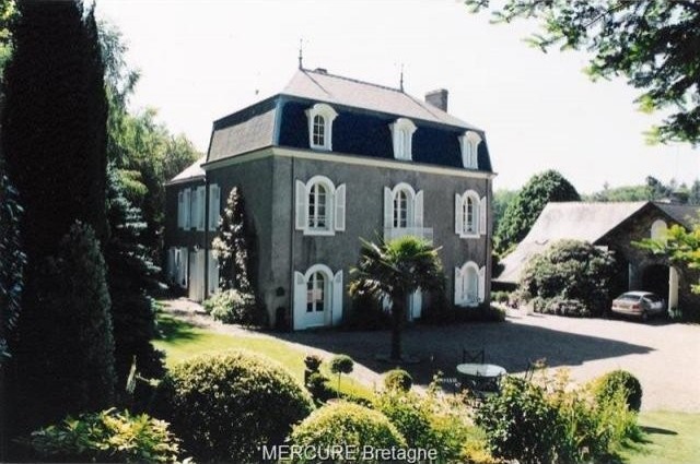 6 bedroom Character For Sale: 56220..