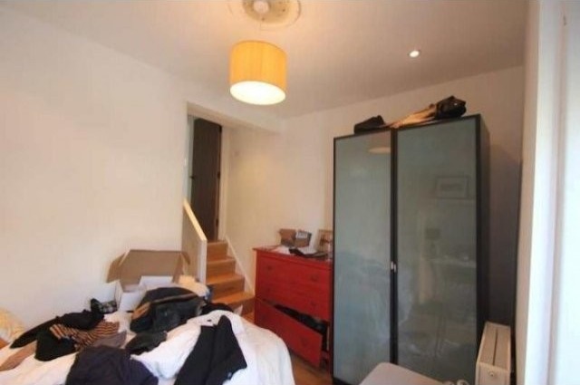 2 Bed Flat/Apartment To Let in London