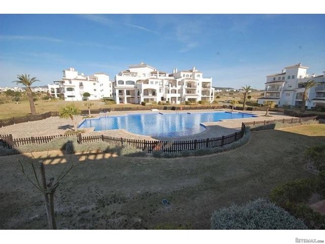 2 bedroom Apartment For Sale: 1st..