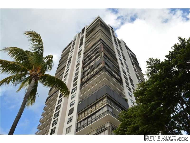 2 bedroom Flat For Sale: 2333 Brickell..