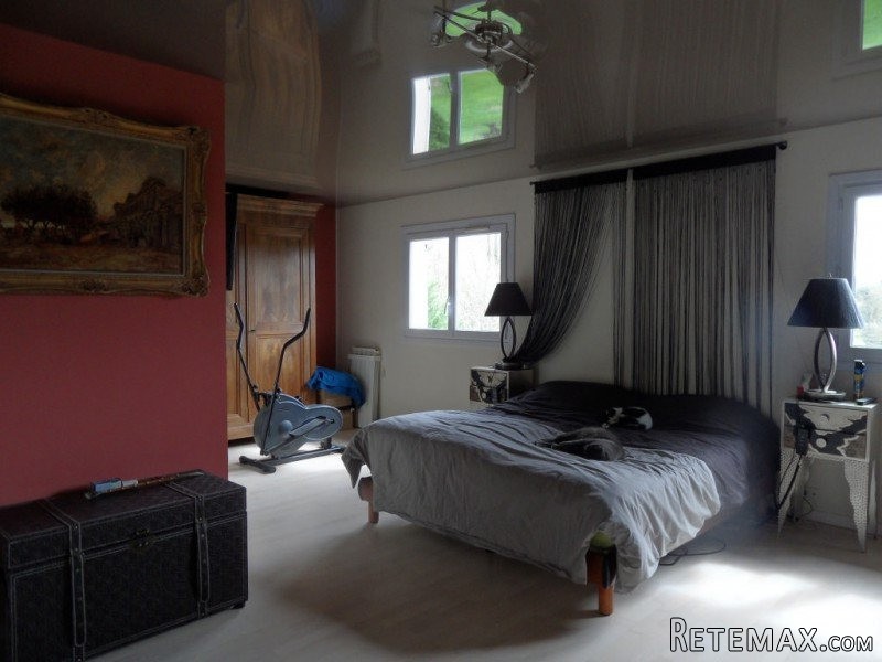 Contemporary Villa With Closed Garden.. - 2