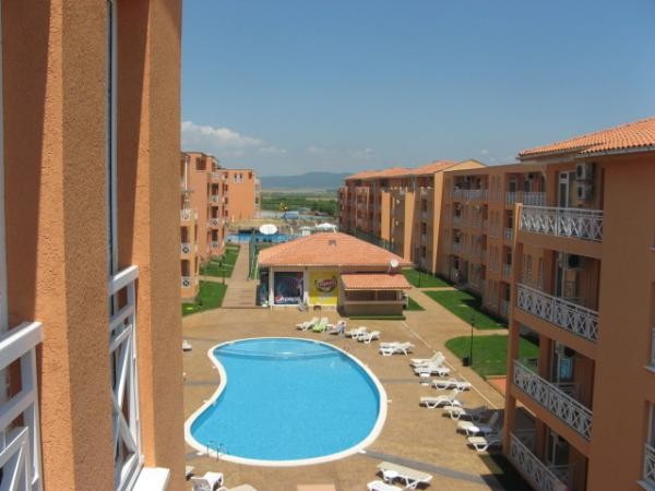 2 BED coastal apartment at a very..