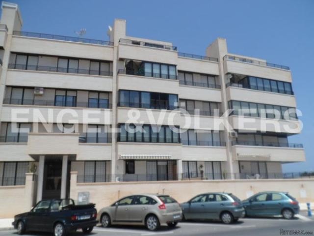 Beautiful apartment in the first line.. - 2
