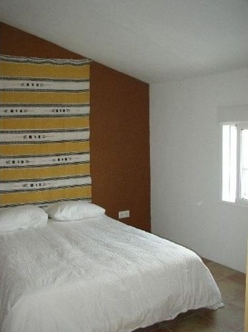 Town House - A modernised 3 level.. - 2