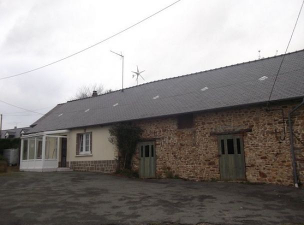 Country House and Barn to Refresh