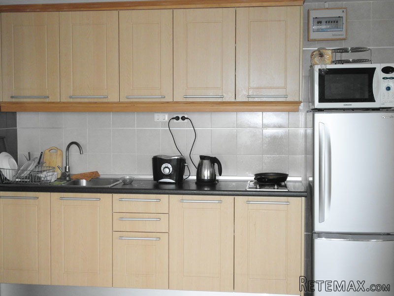 One bed room condo with sea view on..