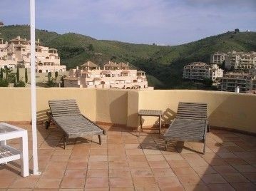 Apartment - A well presented 3 bed 2.5..