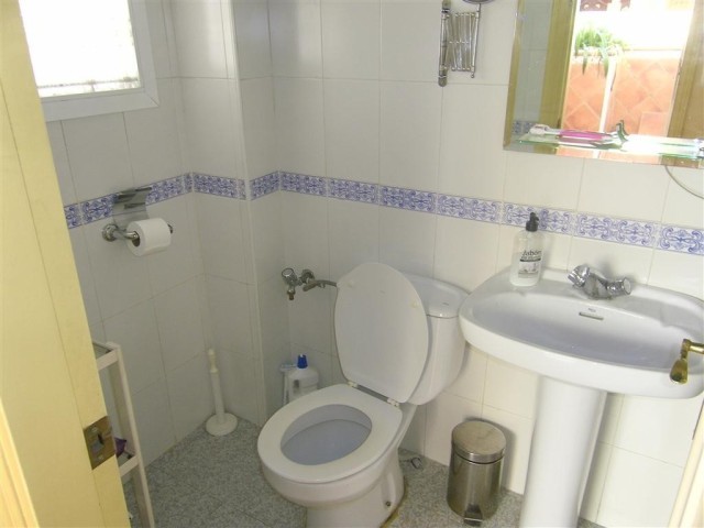 Town House - A 3 bedroom, 2 bathroom.. - 2