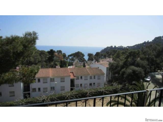 APARTMENT WITH GREAT VIEW TO THE SEA IN..