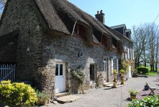 Stunning Thatched Cottage on Rural Idyll - 2