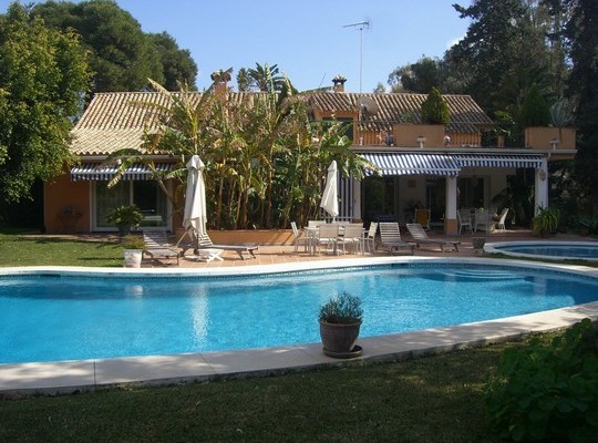 Villa for sale in La Cancelada Playa..
