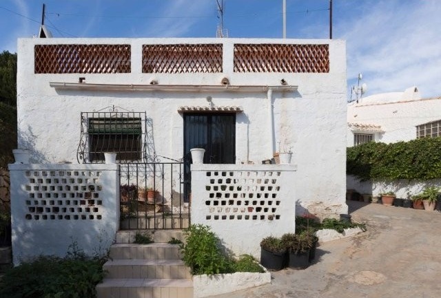 4 Bedroom Rustic House in Javea