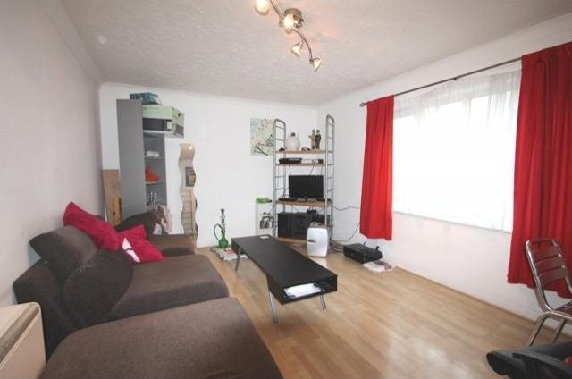 2 bed flat to rent - 2