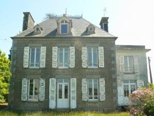 Superb Maison de Maitre Stylings