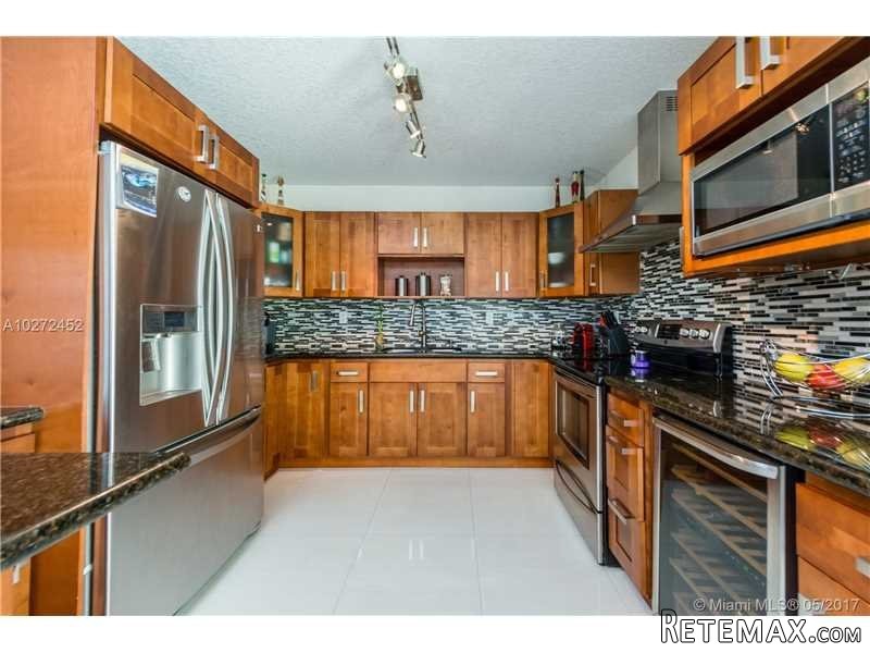 3 bedroom House For Sale: 17897 NW 78 Pl - 2
