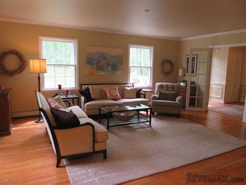 5 bedroom House For Sale: 22 Mt Holly.. - 2