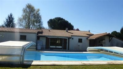 3 Bedrooms - House - Poitou-Charentes -..