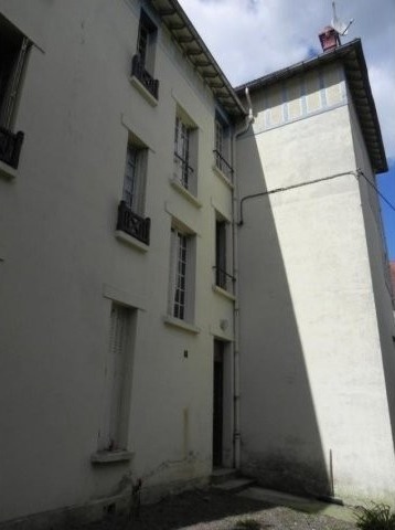 Vente Immeuble 17 Pieces De 340 M2..