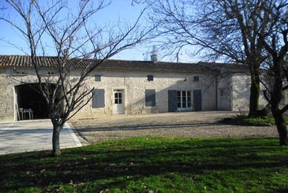 Beautiful longère with large garden and..