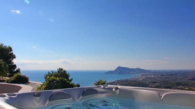 3 Bedrooms - Apartment - For Sale - 2