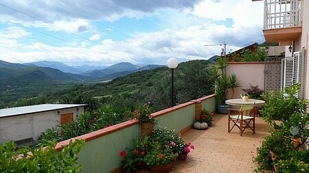 Beautifully restored large property in..