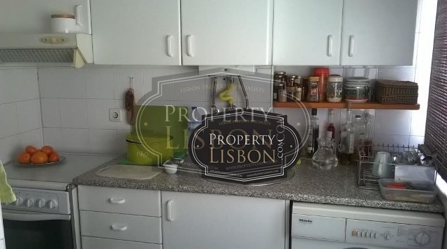 T1 Lisbon Apartment for sale in Campo..