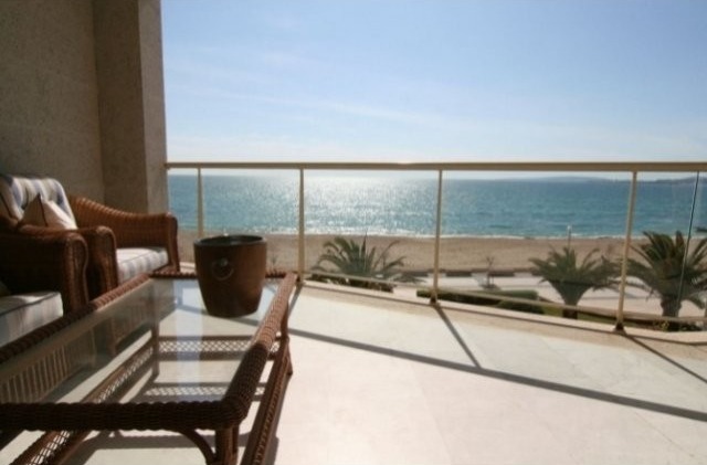 Amazing First Sea Line Apartment In El.. - 2